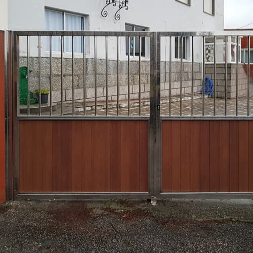Puertas metálicas en Pontevedra