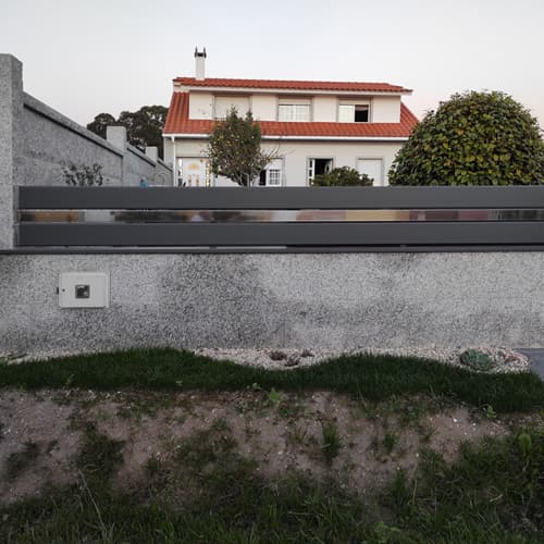 escalera metálica en Pontevedra