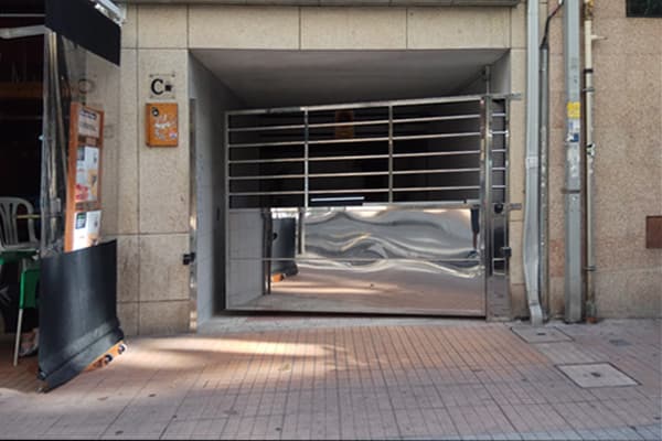 puertas metálicas en Pontevedra